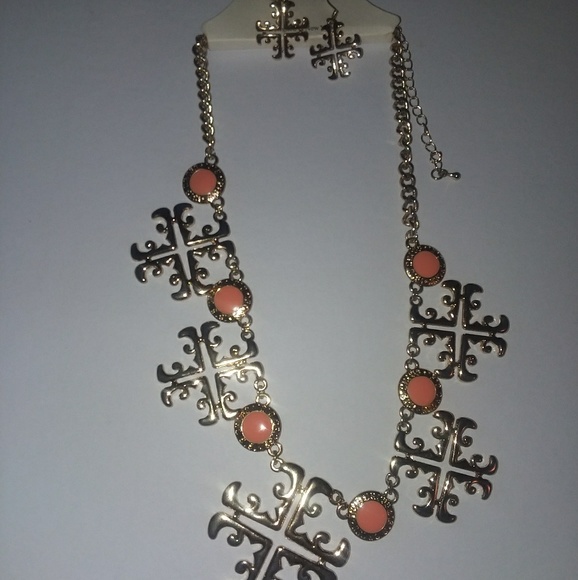 Sold Egyptian Goddess Isis Cross necklace  set - Picture 3 of 5